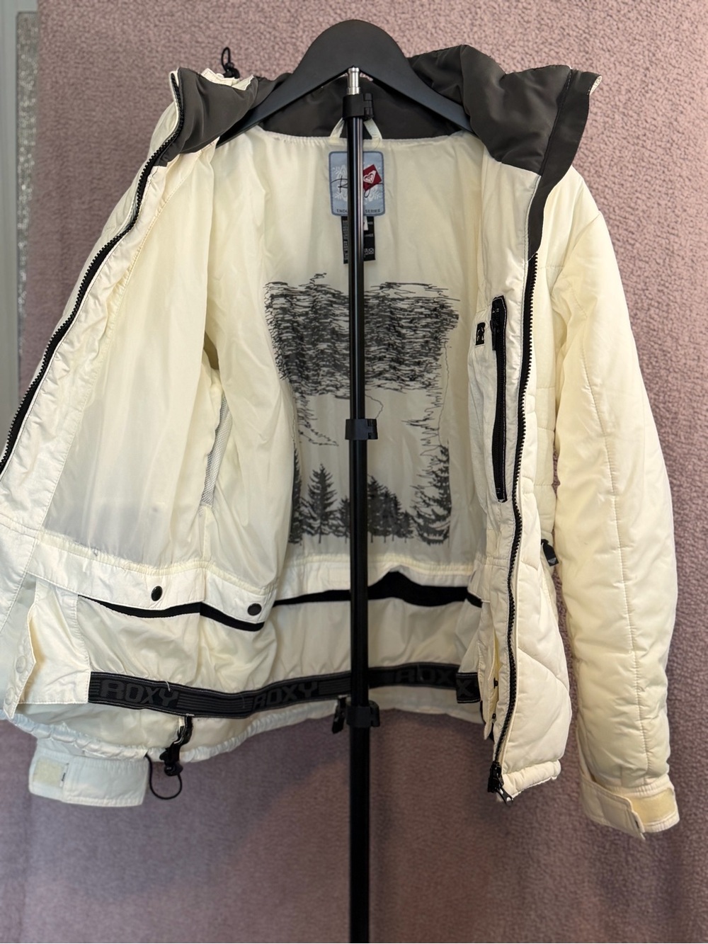 Roxy Men's Cream and Black Hooded Snow Jacket